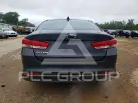 2017 KIA Optima photo