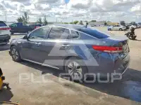 2017 KIA Optima photo