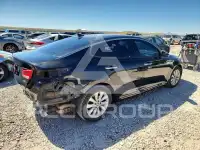 2017 KIA Optima photo