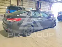 2017 KIA Optima photo