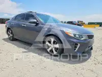 2017 KIA Optima photo