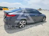 2017 KIA Optima photo
