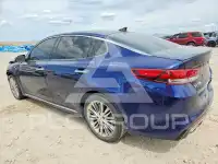 2017 KIA Optima photo