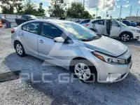 2017 KIA Forte фото
