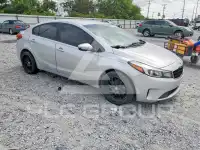 2017 KIA Forte фото