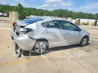 2017 KIA Forte фото