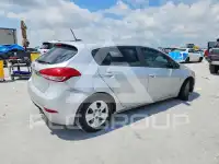 2017 KIA Forte фото
