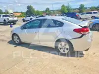 2017 KIA Forte фото