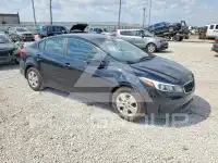 2017 KIA Forte photo