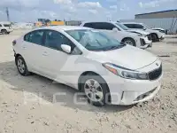 2017 KIA Forte photo
