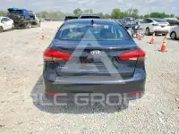 2017 KIA Forte photo