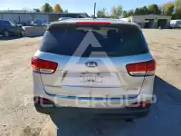 2017 KIA Sorento photo