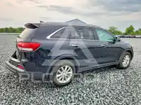 2017 KIA Sorento photo