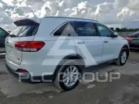 2017 KIA Sorento photo