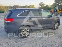 2017 KIA Sorento photo