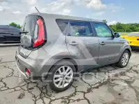 2017 KIA Soul photo