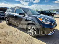 2017 KIA Niro photo