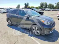 2017 KIA Niro photo