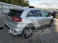 2017 KIA Niro photo
