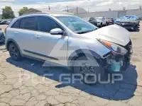 2017 KIA Niro photo