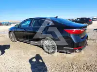 2017 KIA Cadenza photo