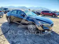 2017 KIA Cadenza photo