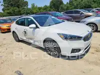 2017 KIA Cadenza photo