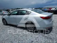 2017 KIA Cadenza photo