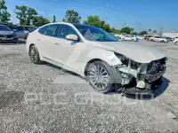 2017 KIA Cadenza photo