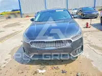 2017 KIA Cadenza photo