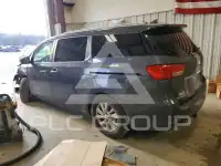 2017 KIA Sedona фото