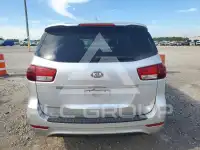 2017 KIA Sedona photo