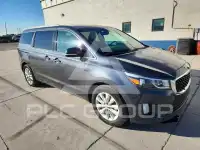 2017 KIA Sedona photo