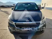 2017 KIA Sedona photo