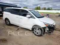 2017 KIA Sedona фото