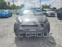 2017 KIA Sedona фото