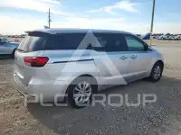 2017 KIA Sedona photo