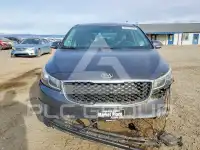 2017 KIA Sedona photo