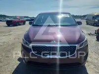 2017 KIA Sedona фото