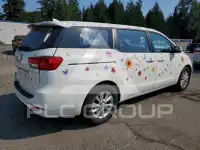 2017 KIA Sedona photo