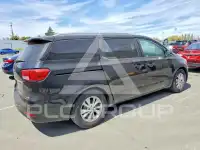 2017 KIA Sedona фото