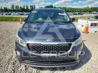 2017 KIA Sedona фото