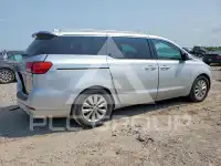 2017 KIA Sedona фото