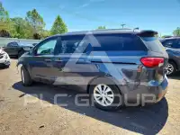 2017 KIA Sedona фото