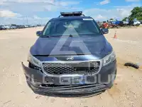 2017 KIA Sedona photo