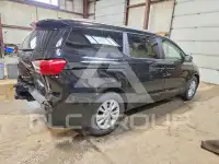 2017 KIA Sedona photo