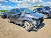 2017 KIA Sedona фото