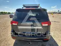 2017 KIA Sedona photo
