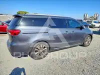 2017 KIA Sedona фото