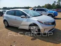 2017 KIA Forte фото